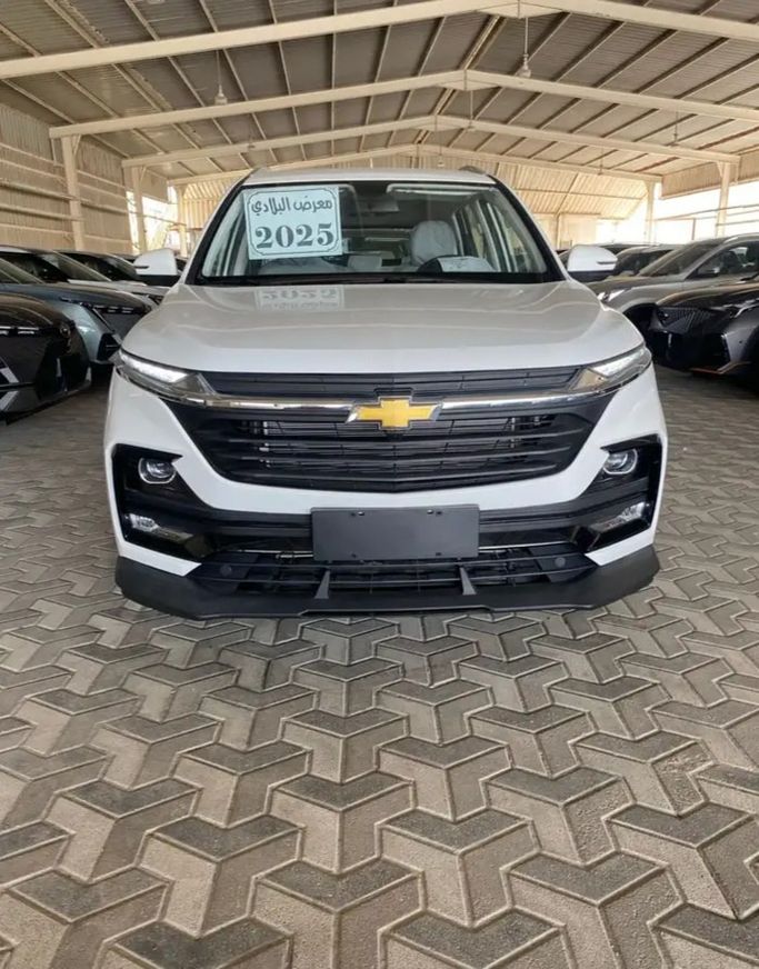 جديدة Chevrolet Captiva ثانياً, 1.5 l, 2025 في في المملكة العربية السعودية, الدمام من معرض البلادي للسيارات، اللون أبيض. أخرى | AUTO.AE | إعلان #265277
