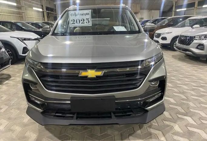 جديدة Chevrolet Captiva ثانياً, 1.5 l, 2025 في في المملكة العربية السعودية, الدمام من معرض البلادي للسيارات، اللون فضي. أخرى | AUTO.AE | إعلان #265279