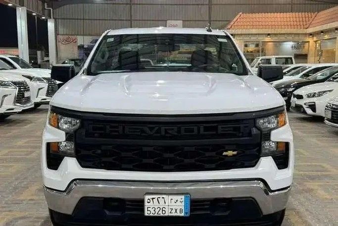 Подержанный Chevrolet Silverado IV (T1XX) Рестайлинг, 6.2 л, 2022 в Саудовская Аравия, Даммам от معرض الخشيبان للسيارات Белый цвет. GCC | AUTO.AE | Объявление #260269