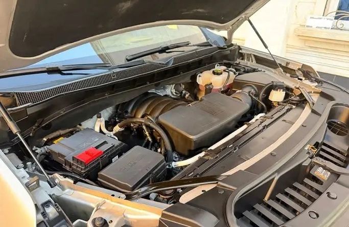 مستعملة Chevrolet Suburban الثاني عشر، 5.3 لتر، 2023 في المملكة العربية السعودية، الدمام من معرض فخر الشرق للسيارات، اللون بيج.  | AUTO.AE | إعلان #295195 — صورة 17 من 17
