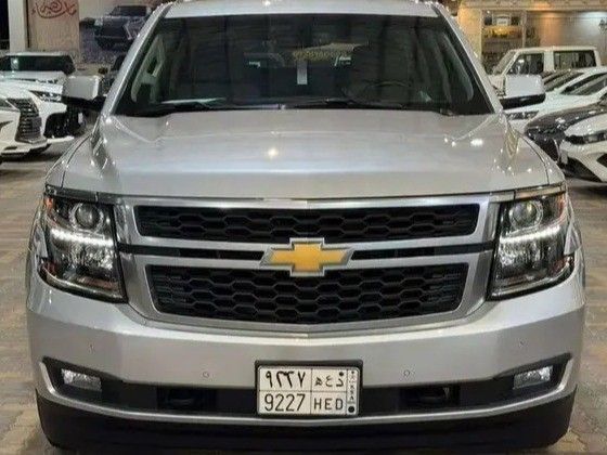 Used Chevrolet Tahoe IV (K2XX), 5.3 l, 2019 in Saudi Arabia, Dammam by معرض الخشيبان للسيارات, Silver color. GCC Specs | AUTO.AE | Listing #260285