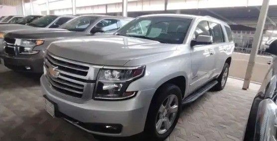 مستعملة Chevrolet Tahoe رابعاً, 6.2 l, 2020 في في المملكة العربية السعودية, الدمام من معرض ركن الصفا للسيارات، اللون فضي.  | AUTO.AE | إعلان #262136