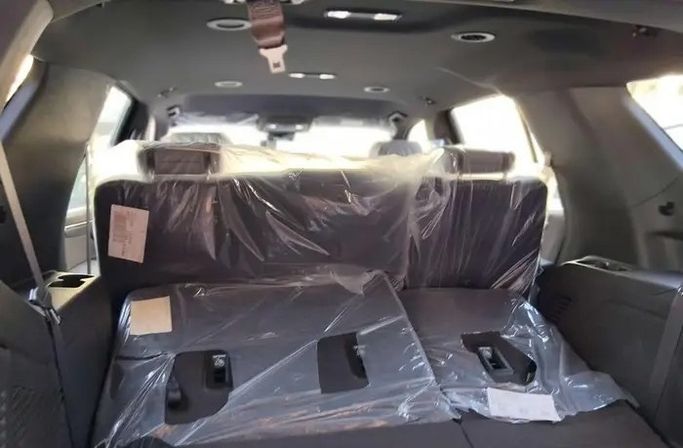 Новый Chevrolet Tahoe V Рестайлинг, 5.3 л, 2025 в Саудовская Аравия, Даммам от معرض مركبة العز Черный цвет.  | AUTO.AE | Объявление #295925 — фото 3 из 8