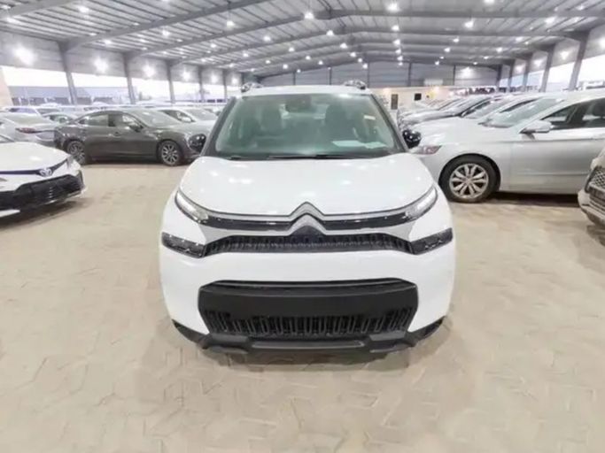 Used Citroen C3 Aircross I Facelift, 1.2 l, 2023 in Saudi Arabia, Dammam by معرض أبو سيف الشهري للسيارات, White color.  | AUTO.AE | Listing #264965