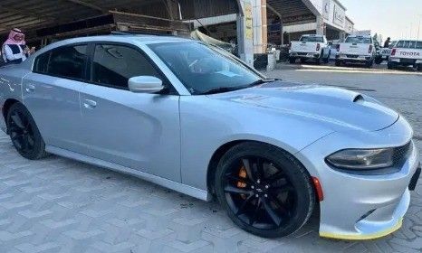 Подержанный Dodge Charger GT VII (LD) Рестайлинг, 3.6 л, 2022 в Саудовская Аравия, Даммам от معرض مجموعة السلام Al-salam gulf Серебристый цвет. GCC | AUTO.AE | Объявление #259221