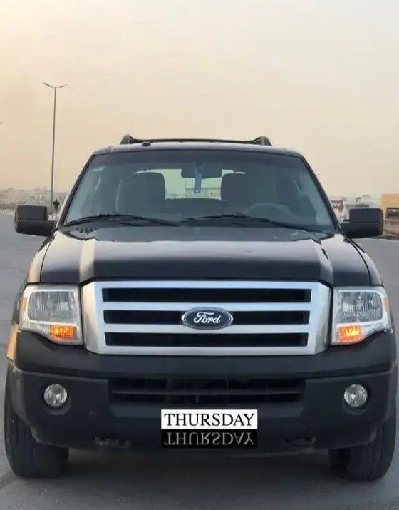 مستعملة Ford Expedition ثالثاً, 5.4 l, 2014 في في المملكة العربية السعودية, الدمام من معرض الرفاع الحديث، اللون أسود. مواصفات الخليج | AUTO.AE | إعلان #260682