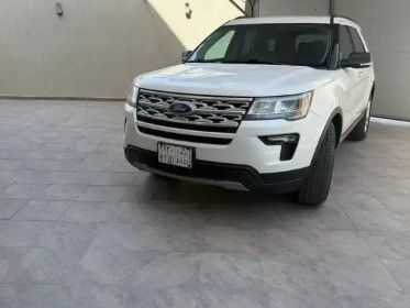 Used Ford Explorer V Facelift 2, 3.5 l, 2019 in Saudi Arabia, Dammam by معرض الشموخ كارز, White color. GCC Specs | AUTO.AE | Listing #258543