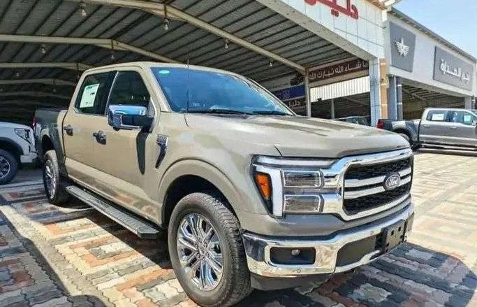 Новый ⁦Ford F-150 XIV Рестайлинг, 5.2 л, 2025⁩ в Саудовская Аравия, Даммам от معرض دليل المملكة للسيارات dalil almamlakah Зеленый цвет.  | AUTO.AE | Объявление #279706
