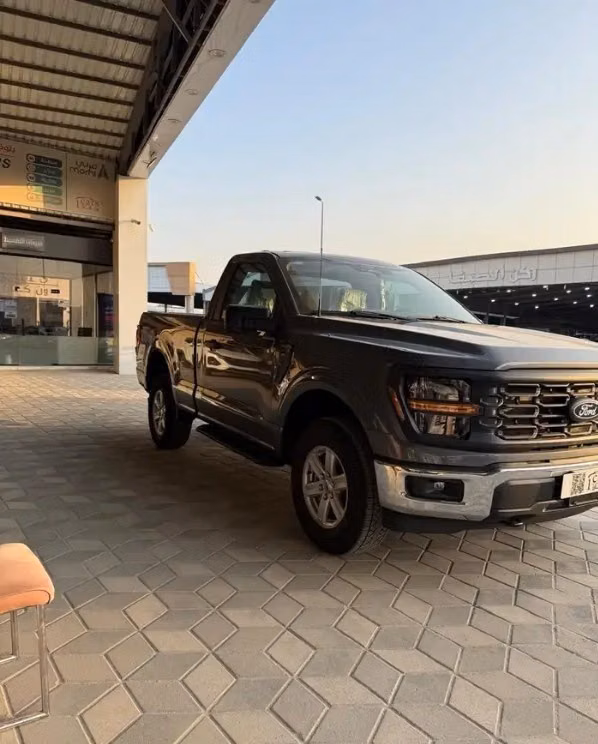 Новый Ford F-150 XIV Рестайлинг, 5.0 л, 2026 в Саудовская Аравия, Даммам от معرض ون كارز للسيارات One Cars Серебристый цвет. GCC | AUTO.AE | Объявление #295673