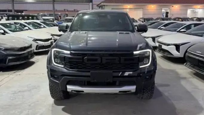 Подержанный Ford Ranger T6.2, 3.0 л, 2024 в Саудовская Аравия, Даммам от معرض أبو سيف الشهري للسيارات Серый цвет.  | AUTO.AE | Объявление #265359