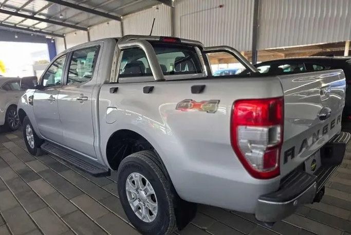 Подержанный Ford Ranger T6 Рестайлинг 2, 2.0 л, 2022 в Саудовская Аравия, Даммам от معرض اسطول الدرة للسيارات Серебристый цвет.  | AUTO.AE | Объявление #296036 — фото 8 из 15