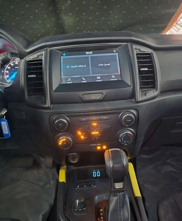 Подержанный Ford Ranger T6 Рестайлинг 2, 2.0 л, 2022 в Саудовская Аравия, Даммам от معرض اسطول الدرة للسيارات Серебристый цвет.  | AUTO.AE | Объявление #296036 — фото 14 из 15