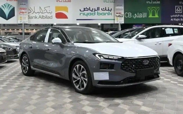 Новый Ford Taurus VII (CD4), 2.0 л, 2026 в Саудовская Аравия, Даммам от معرض مجموعة الفجر الجديد للسيارات Серый цвет.  | AUTO.AE | Объявление #258892