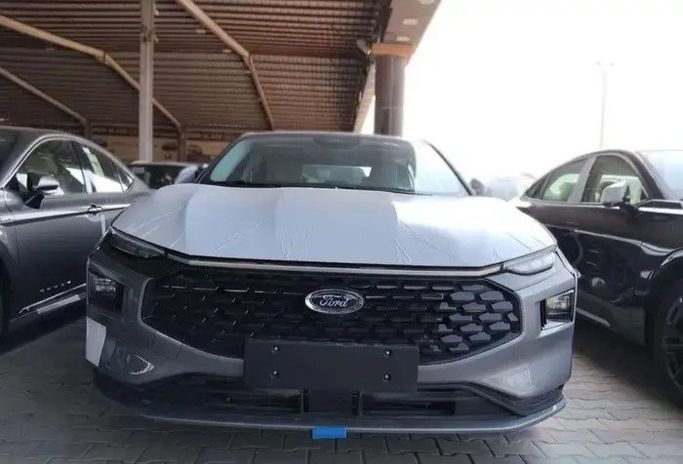 Новый Ford Taurus VIII, 2.0 л, 2025 в Саудовская Аравия, Даммам от معرض مركبة العز Серый цвет. GCC | AUTO.AE | Объявление #277858