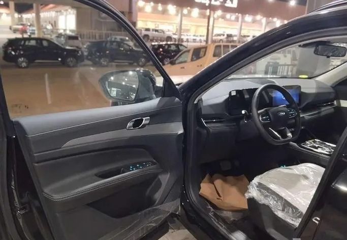 New Ford Territory CX743MCA Facelift, 1.8 l, 2026 in Saudi Arabia, Dammam by معرض مركبة العز, Black color.  | AUTO.AE | Listing #295853 — photo 9 of 10