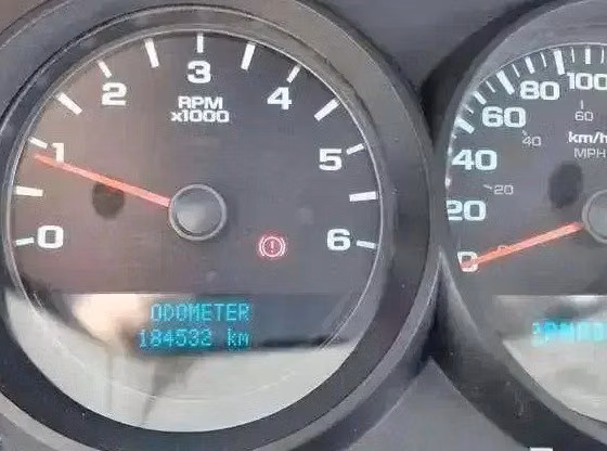 Подержанный GMC Sierra II (GMT900), 5.3 л, 2013 в Саудовская Аравия, Даммам от معرض الخشيبان للسيارات Серебристый цвет.  | AUTO.AE | Объявление #295476 — фото 7 из 10