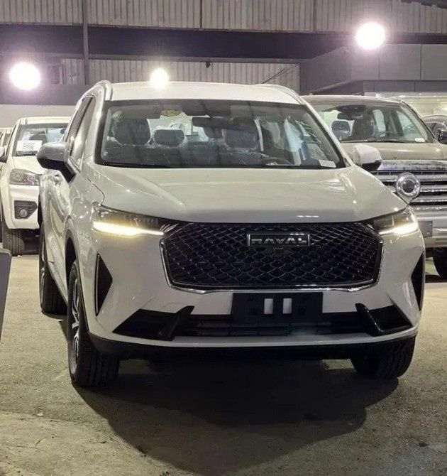 جديدة Haval H6 ثالثاً, 2.0 l, 2025 في في المملكة العربية السعودية, الدمام من معرض شركة القيادة للسيارات، اللون أبيض.  | AUTO.AE | إعلان #264760