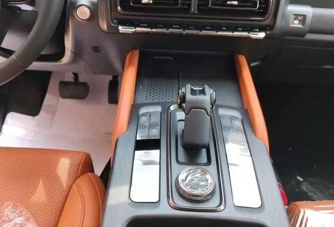 Новый Haval H9 II, 2.0 л, 2027 в Саудовская Аравия, Даммам от معرض مركبة العز Серебристый цвет.  | AUTO.AE | Объявление #296114 — фото 11 из 13