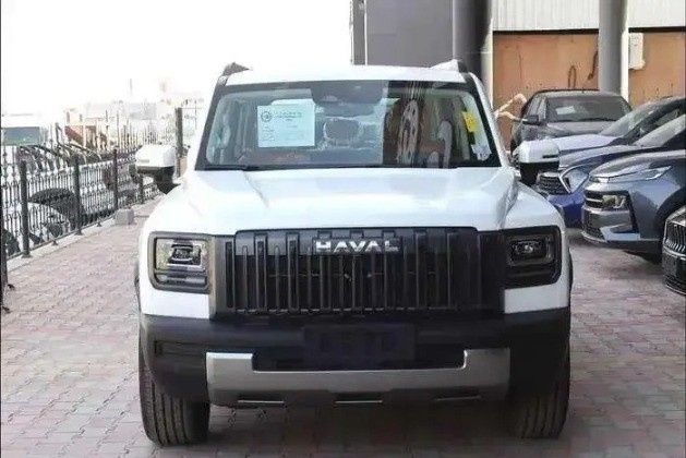 جديدة Haval V7 I, 2.0 l, 2026 في في المملكة العربية السعودية, الدمام من معرض شركة القيادة للسيارات، اللون أبيض.  | AUTO.AE | إعلان #264728