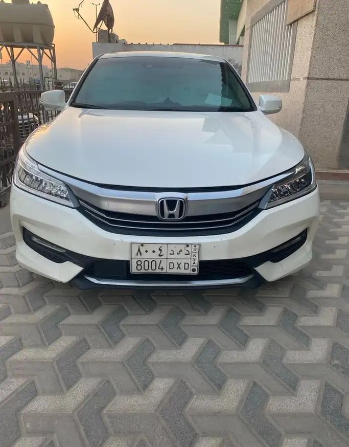 جديدة Honda Accord فيس ليفت التاسع, 3.5 l, 2017 في في المملكة العربية السعودية, الدمام من معرض البلادي للسيارات، اللون أبيض. أخرى | AUTO.AE | إعلان #265743