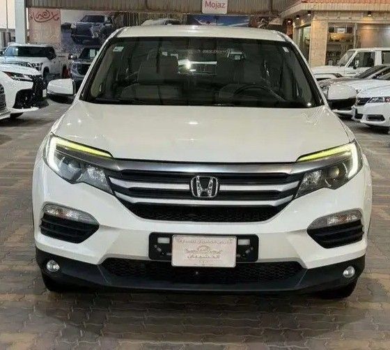 Used Honda Pilot III, 3.5 l, 2017 in Saudi Arabia, Dammam by معرض الخشيبان للسيارات, White color. GCC Specs | AUTO.AE | Listing #260287