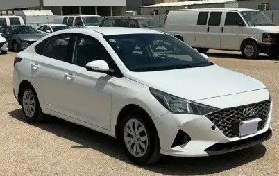Used Hyundai Accent V Facelift, 1.6 l, 2022 in Saudi Arabia, Dammam by معرض أبو ماجد, White color. GCC Specs | AUTO.AE | Listing #258724