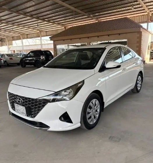Used Hyundai Accent V Facelift, 1.4 l, 2022 in Saudi Arabia, Dammam by رنيه الفيحاء للسيارات, White color. GCC Specs | AUTO.AE | Listing #259421