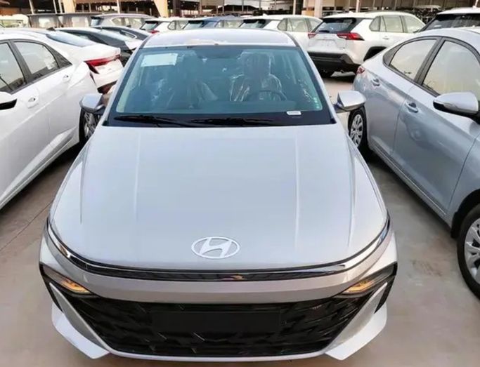 جديدة Hyundai Accent السادس (BN7), 1.5 l, 2026 في في المملكة العربية السعودية, الدمام من معرض أبو سيف الشهري للسيارات، اللون أبيض.  | AUTO.AE | إعلان #265386