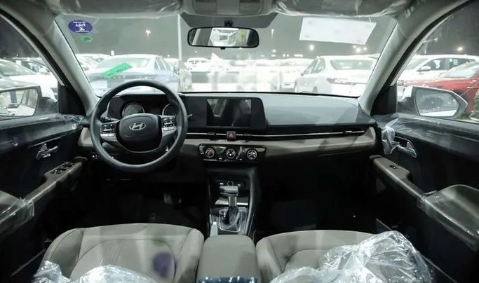 New Hyundai Accent VI (BN7), 1.5 l, 2026 in Saudi Arabia, Dammam by معرض اسطول الدرة للسيارات, Silver color.  | AUTO.AE | Listing #296033 — photo 6 of 9