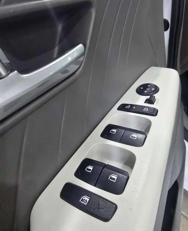 مستعملة Hyundai Accent السادس (BN7)، 1.5 لتر، 2024 في المملكة العربية السعودية، الدمام من معرض اسطول الدرة للسيارات، اللون أبيض.  | AUTO.AE | إعلان #296066 — صورة 12 من 16