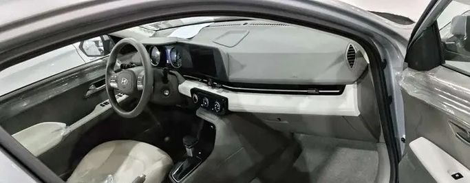 جديدة Hyundai Accent السادس (BN7)، 1.5 لتر، 2026 في المملكة العربية السعودية، الدمام من معرض مركبة العز، اللون فضي.  | AUTO.AE | إعلان #296116 — صورة 10 من 14