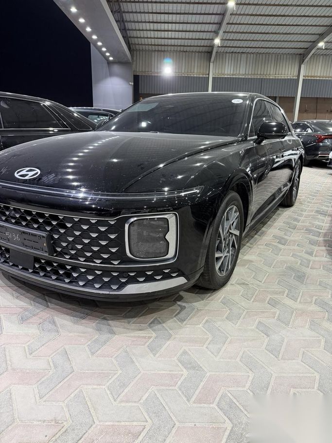 Used Hyundai Azera VII (GN7), 2.5 l, 2023 in Saudi Arabia, Dammam by معرض بن ناشي للسيارات, Black color.  | AUTO.AE | Listing #264489
