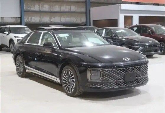 جديدة Hyundai Azera الرابع, 3.5 l, 2026 في في المملكة العربية السعودية, الدمام من معرض شركة القرني للسيارات، اللون أسود.  | AUTO.AE | إعلان #267970