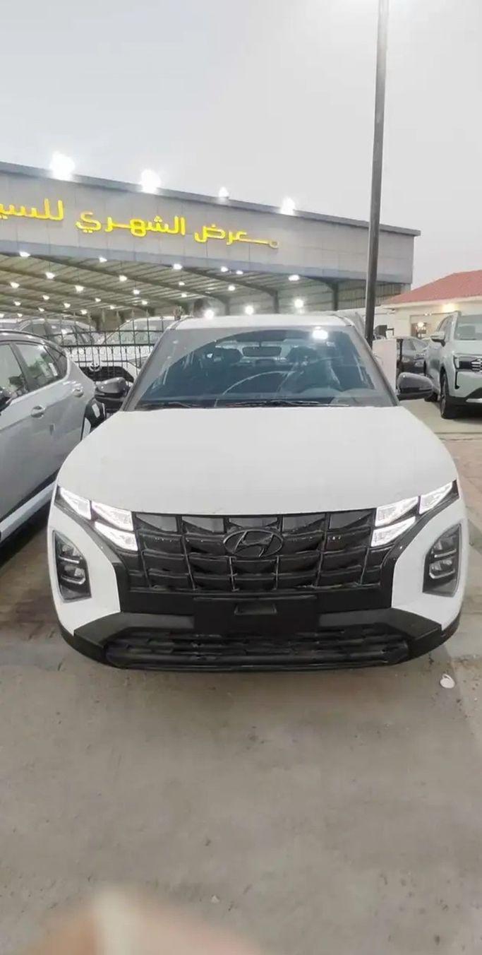 مستعملة Hyundai Creta فيس ليفت الثاني, 2.0 l, 2025 في في المملكة العربية السعودية, الدمام من معرض أبو سيف الشهري للسيارات، اللون أبيض.  | AUTO.AE | إعلان #265094