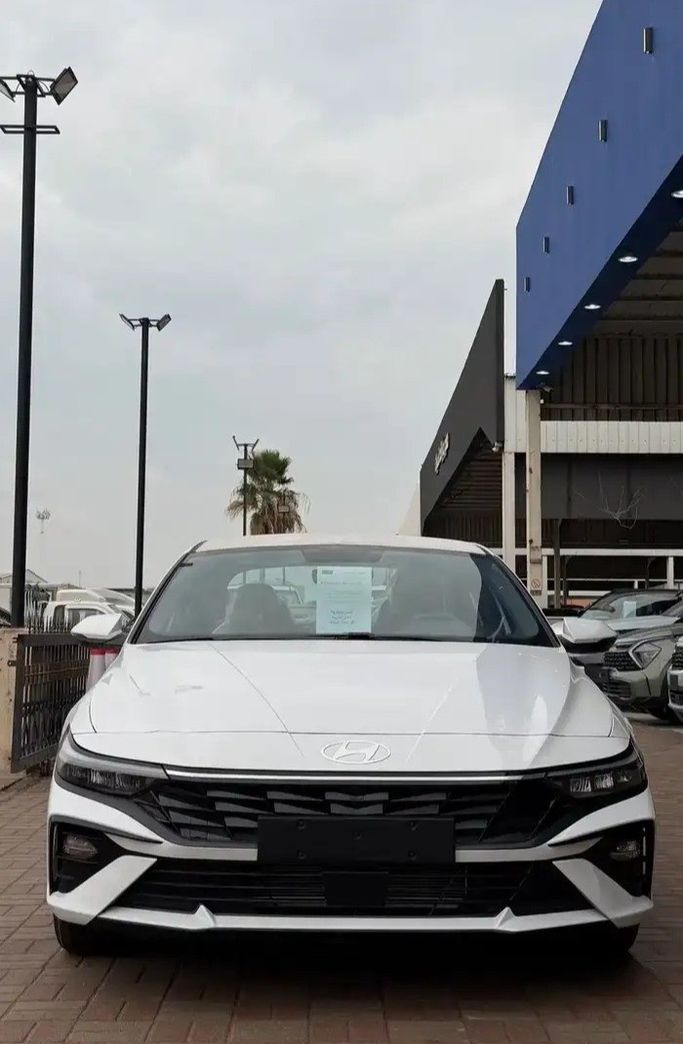 New Hyundai Elantra VII (CN7) Facelift, 2.0 l, 2026 in Saudi Arabia, Dammam by شركة بن قير للسيارات, White color. GCC Specs | AUTO.AE | Listing #266936