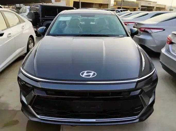 New Hyundai Sonata VIII (DN8) Facelift, 2.5 l, 2025 in Saudi Arabia, Dammam by معرض أبو سيف الشهري للسيارات, Grey color. GCC Specs | AUTO.AE | Listing #266269