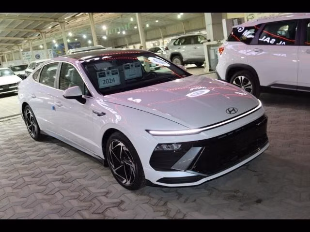 جديدة ⁦Hyundai Sonata عملية فيس ليفت VIII (DN8)، 2.0 l، 2026⁩ في في المملكة العربية السعودية, الدمام من معرض مجموعة السلام Al-salam gulf، اللون أبيض.  | AUTO.AE | إعلان #291875