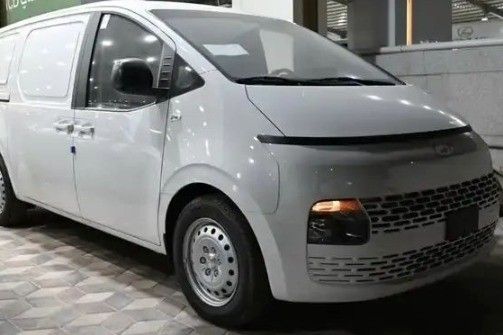 Новый Hyundai Staria, 3.5 л, 2025 в Саудовская Аравия, Даммам от معرض مجموعة الفجر الجديد للسيارات Белый цвет.  | AUTO.AE | Объявление #258863