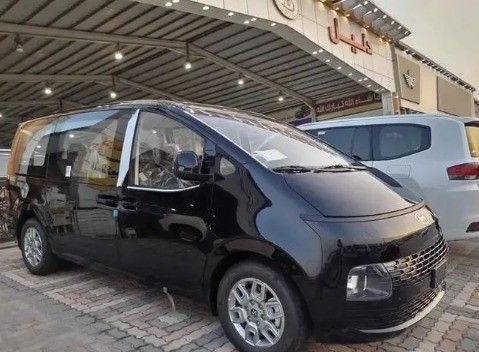 جديدة Hyundai Staria, 2.2 l, 2026 في في المملكة العربية السعودية, الدمام من معرض دليل المملكة للسيارات dalil almamlakah، اللون أسود. مواصفات الخليج | AUTO.AE | إعلان #259293