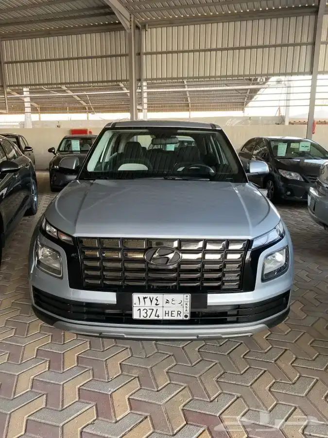 Used Hyundai Venue I (Indian Market) Facelift, 1.0 l, 2024 in Saudi Arabia, Dammam by مجموعة الخليج للسيارات, Silver color.  | AUTO.AE | Listing #261857