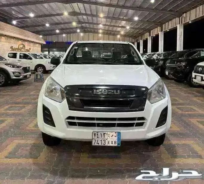 Used Isuzu D-Max II Facelift, 2.5 l, 2022 in Saudi Arabia, Dammam by معرض الخشيبان للسيارات, White color. GCC Specs | AUTO.AE | Listing #260278