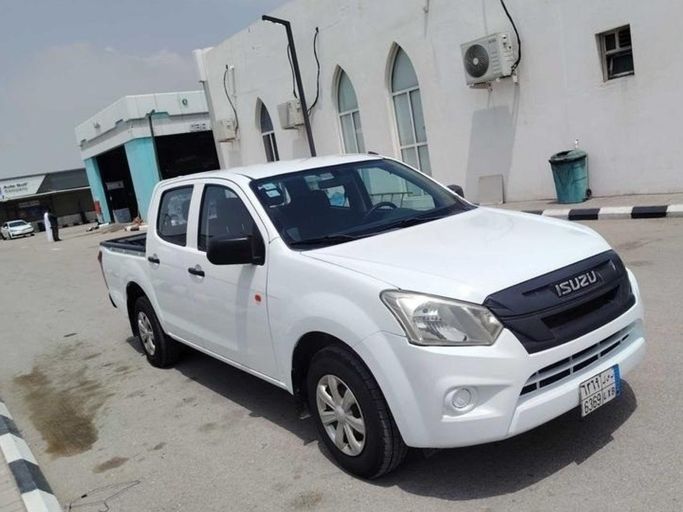 مستعملة Isuzu D-Max ثالثاً, 3.0 l, 2022 في في المملكة العربية السعودية, الدمام من معرض شبيب للسيارات، اللون أبيض.  | AUTO.AE | إعلان #262901