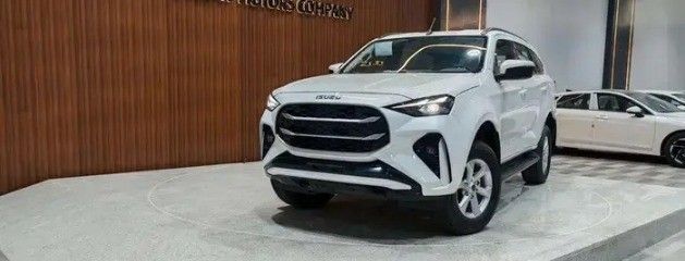 جديدة Isuzu MU-X فيس ليفت الثاني, 3.0 l, 2025 في في المملكة العربية السعودية, الدمام من الرفقة الفاخرة للسيارات، اللون أبيض.  | AUTO.AE | إعلان #262850