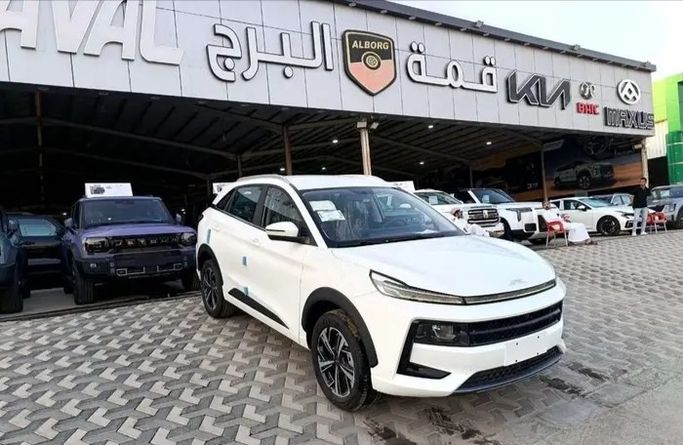 جديدة JAC JS6, 1.5 l, 2025 في في المملكة العربية السعودية, الدمام من قمة البرج للسيارات، اللون أبيض. أخرى | AUTO.AE | إعلان #262775