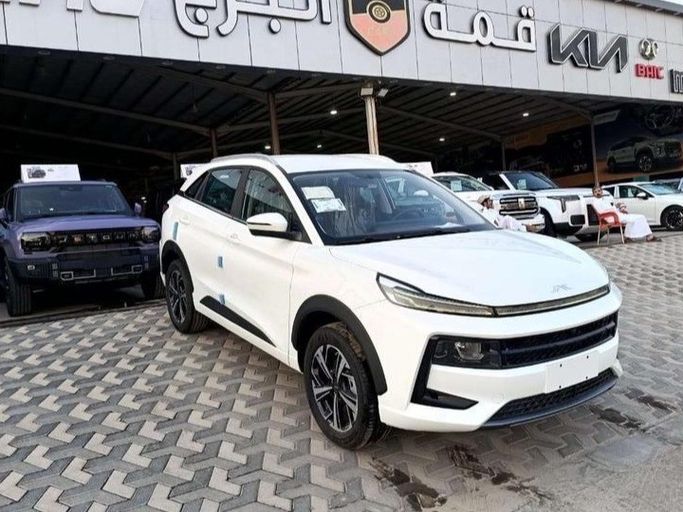 جديدة JAC JS6, 1.5 l, 2025 في في المملكة العربية السعودية, الدمام من قمة البرج للسيارات، اللون أبيض. أخرى | AUTO.AE | إعلان #266316