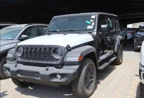 Новый Jeep Wrangler IV (JL) Рестайлинг, 2.0 л, 2024 в Саудовская Аравия, Даммам от معرض شركة القرني للسيارات Черный цвет.  | AUTO.AE | Объявление #268312
