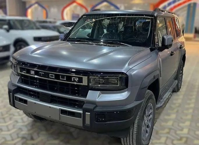 Новый Jetour G700, 2.0 л, 2026 в Саудовская Аравия, Даммам от معرض اسطول الدرة للسيارات Серый цвет.  | AUTO.AE | Объявление #296032