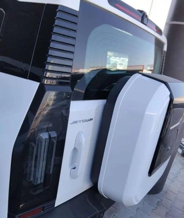جديدة Jetour T2، 2.0 لتر، 2025 في المملكة العربية السعودية، الدمام من معرض مركبة العز، اللون أبيض.  | AUTO.AE | إعلان #296122 — صورة 5 من 19