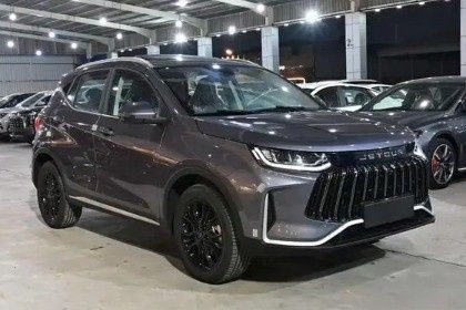 جديدة Jetour X50, 1.5 l, 2026 في في المملكة العربية السعودية, الدمام من معرض علي الصادق للسيارات، اللون رمادي. مواصفات الخليج | AUTO.AE | إعلان #263973