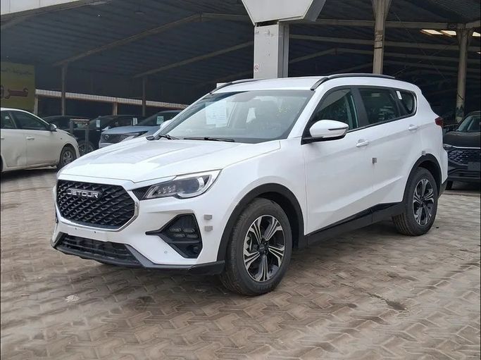 جديدة ⁦Jetour X70 PLUS أنا فيس ليفت 2، 1.5 l، 2026⁩ في في المملكة العربية السعودية, الدمام من معرض مجموعة السلام Al-salam gulf، اللون أبيض.  | AUTO.AE | إعلان #291830